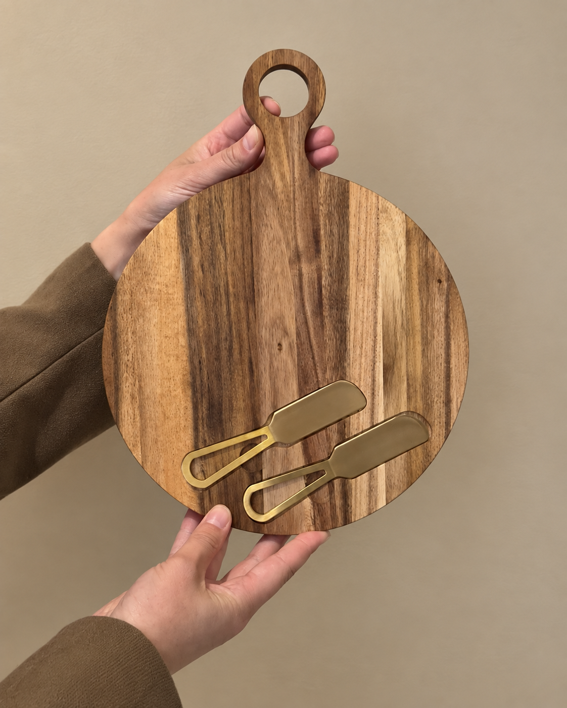 Borrelplank met gouden botermesjes | Voor de gezelligste borrelmomenten