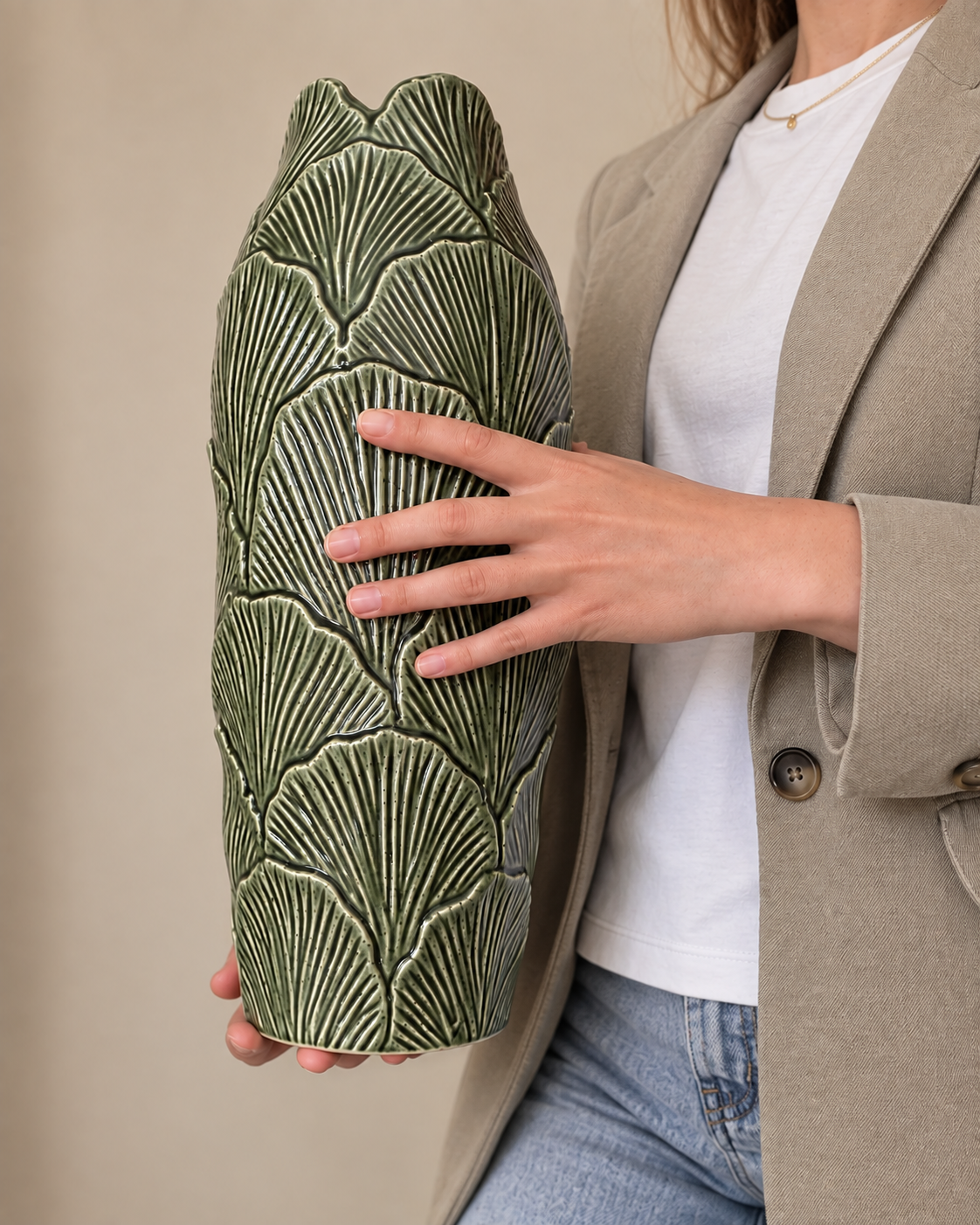 Aardewerk vaas Sculpture L groen - Een kunstwerk van bladeren