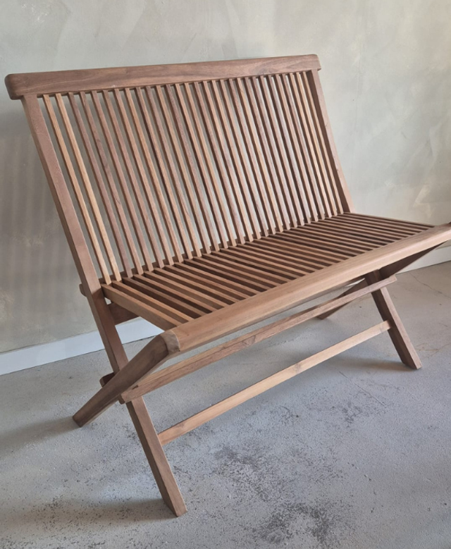 Teak Bankje Inklapbaar – Comfort en karakter in een tijdloos design.
