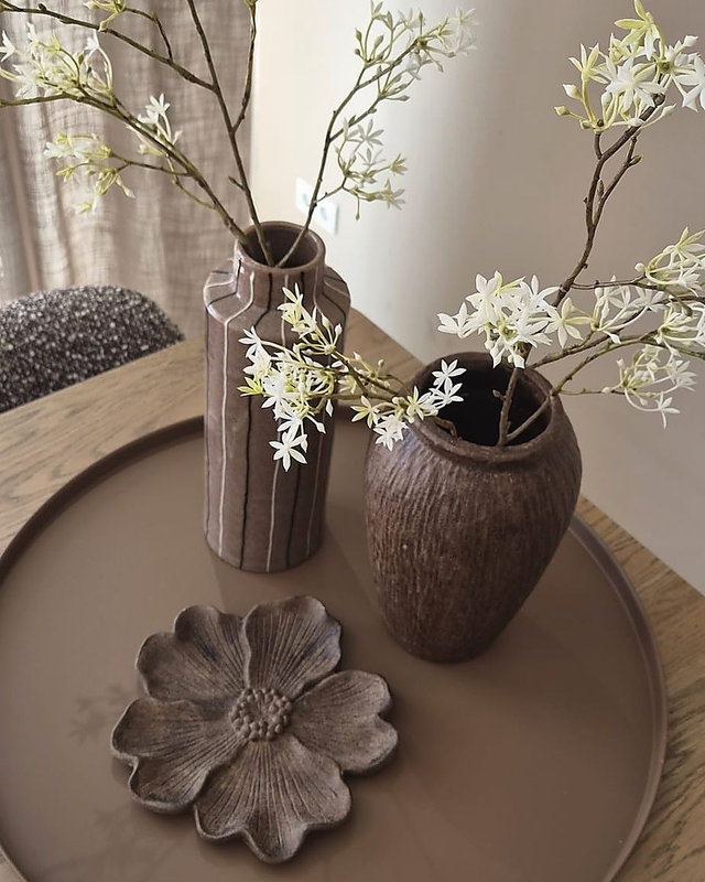Plateau Floral S bruin – Een decoratief item voor op tafel of dienblad