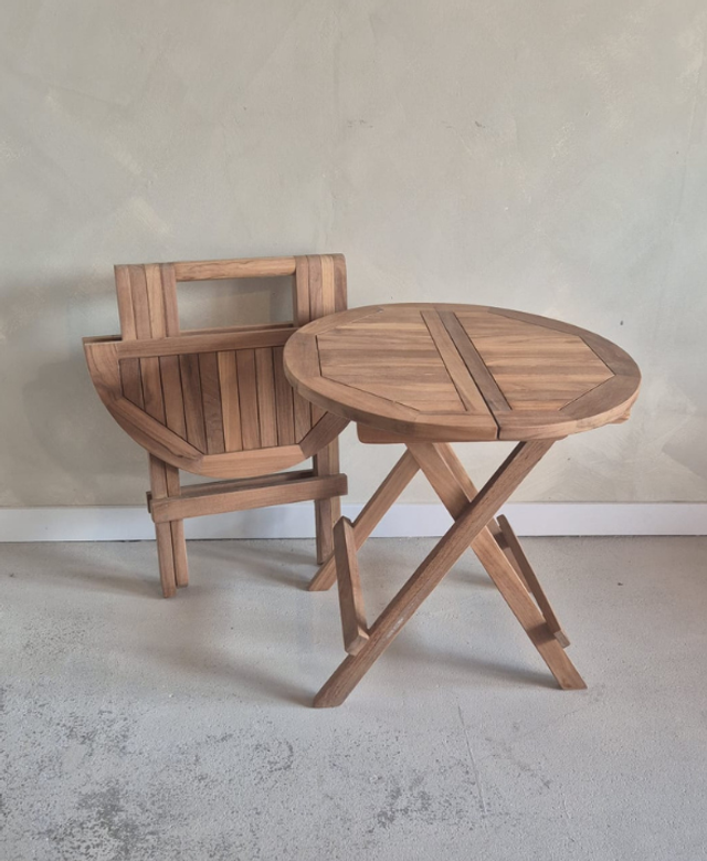 Picknick Tafeltje Teakhout – Compact gemak met een natuurlijke uitstraling.