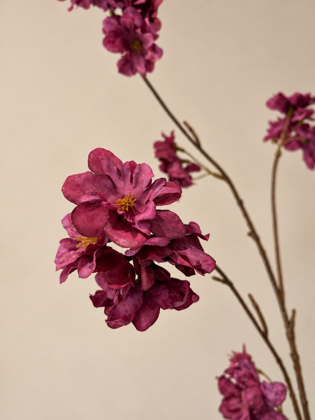 Cherry Blossom Spray Paars | Een rijke bloesemtak in diepe najaarstinten